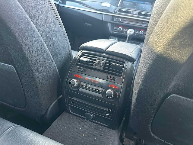 Bmw - 2014 - 520 - personenauto - afbeelding 14 van  22