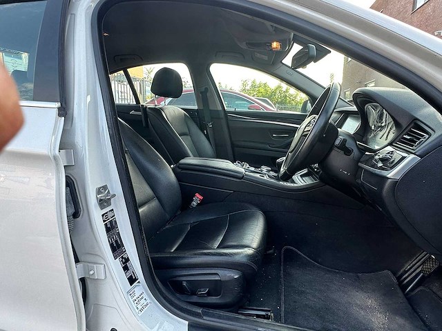 Bmw - 2014 - 520 - personenauto - afbeelding 2 van  22