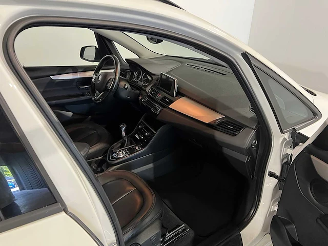 Bmw - 2015 - 2-serie active tourer - 218i luxury - personenauto - afbeelding 17 van  21