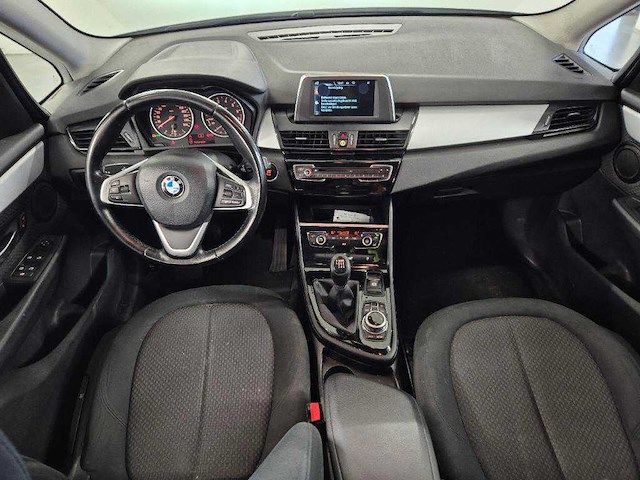 Bmw - 2016 - 2-serie gran tourer - 216i cent.exec. 7p. - personenauto - afbeelding 13 van  15