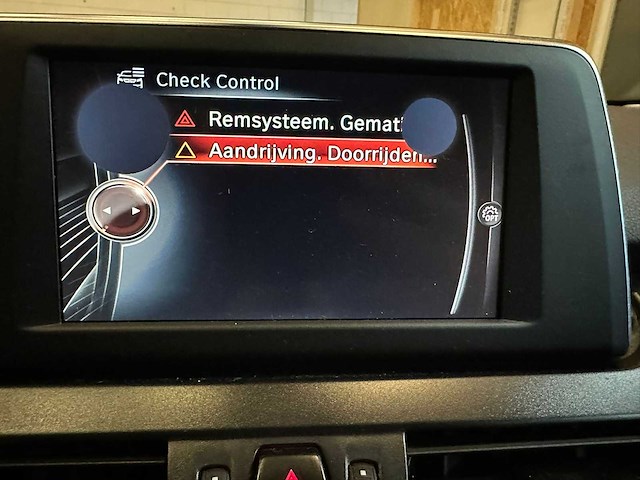 Bmw - 2016 - 2-serie gran tourer - 216i cent.exec. 7p. - personenauto - afbeelding 17 van  24