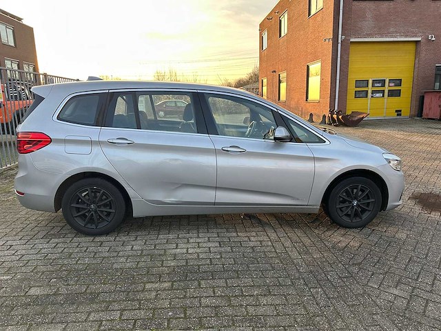 Bmw - 2016 - 2-serie gran tourer - 216i cent.exec. 7p. - personenauto - afbeelding 21 van  24