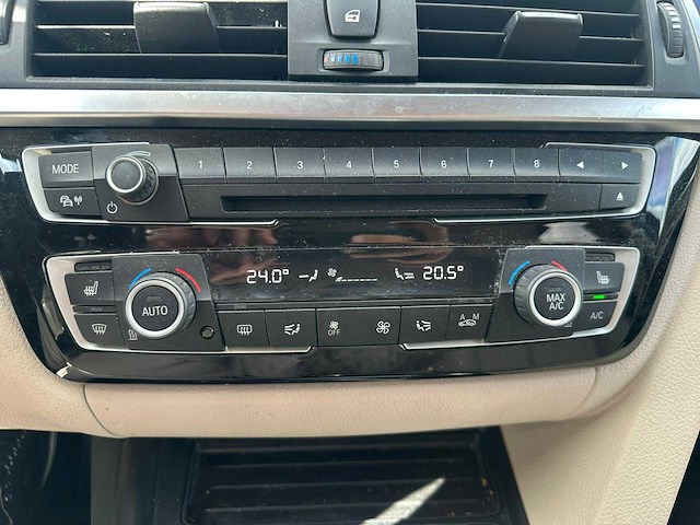 Bmw - 2016 - 3-serie - 330e cent.hi.ex. - automaat - personenauto - afbeelding 5 van  20