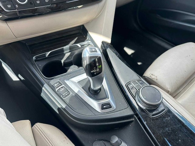 Bmw - 2016 - 3-serie - 330e cent.hi.ex. - automaat - personenauto - afbeelding 6 van  20