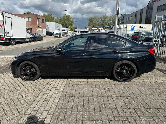 Bmw - 2016 - 3-serie - 330e cent.hi.ex. - automaat - personenauto - afbeelding 12 van  20