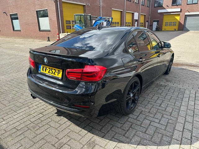 Bmw - 2016 - 3-serie - 330e cent.hi.ex. - automaat - personenauto - afbeelding 15 van  20