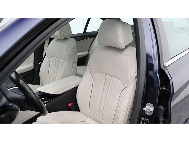 Bmw - 2018 - 5-serie - 520i high exe - sj-224-p - afbeelding 8 van  26