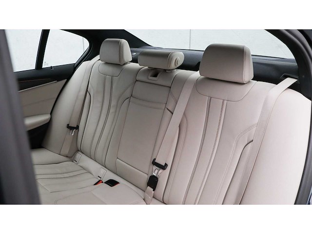 Bmw - 2018 - 5-serie - 520i high exe - sj-224-p - afbeelding 17 van  26