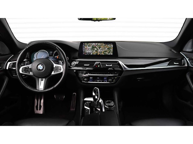 Bmw - 2018 - 5-serie - m550i xd hi exe - rs-260-r - afbeelding 4 van  32