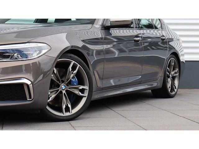Bmw - 2018 - 5-serie - m550i xd hi exe - rs-260-r - afbeelding 7 van  32