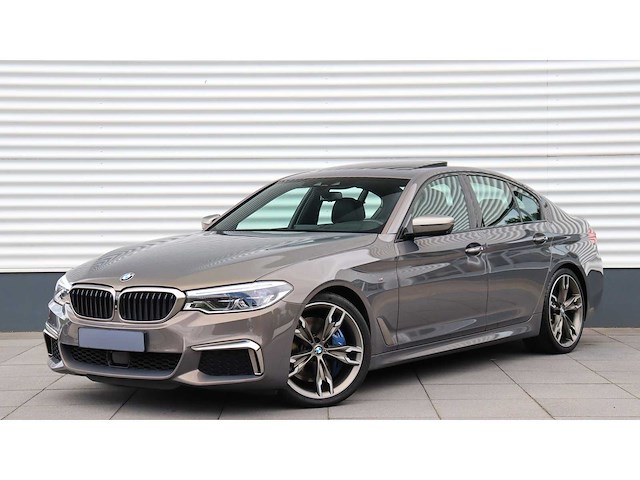 Bmw - 2018 - 5-serie - m550i xd hi exe - rs-260-r - afbeelding 1 van  32