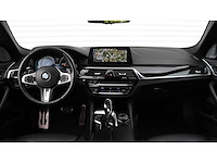 Bmw - 2018 - 5-serie - m550i xd hi exe - rs-260-r - afbeelding 26 van  32
