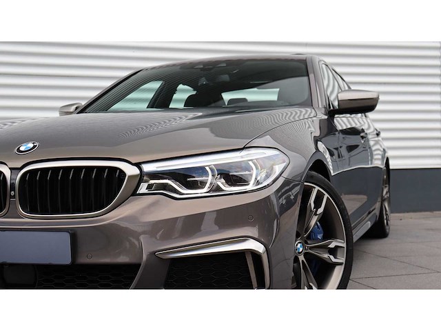 Bmw - 2018 - 5-serie - m550i xd hi exe - rs-260-r - afbeelding 12 van  32