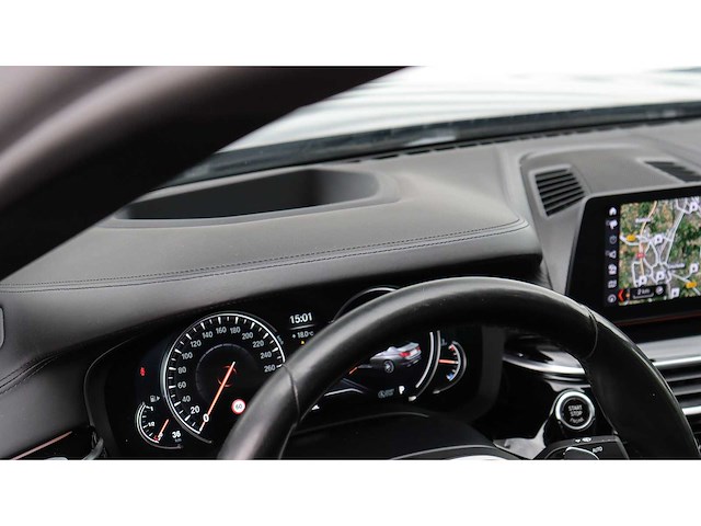 Bmw - 2018 - 5-serie - m550i xd hi exe - rs-260-r - afbeelding 24 van  32