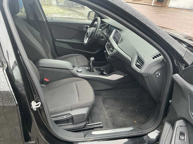 Bmw - 2019 - 1-serie - 116d business edition - personenauto - afbeelding 5 van  18