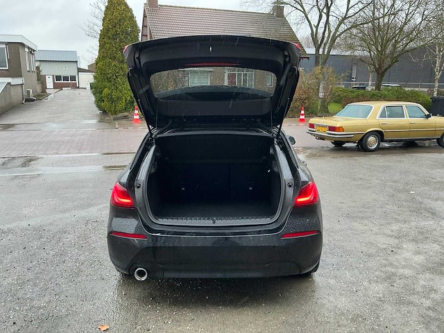 Bmw - 2019 - 1-serie - 116d business edition - personenauto - afbeelding 7 van  18