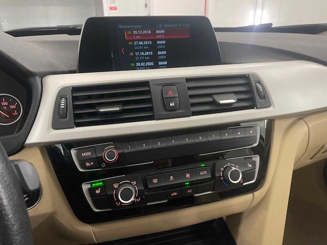 Bmw - 2019 - 3-serie gran turismo - 320d high exec. - automaat - personenauto - afbeelding 2 van  17