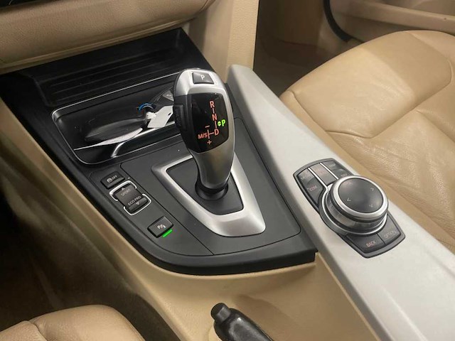 Bmw - 2019 - 3-serie gran turismo - 320d high exec. - automaat - personenauto - afbeelding 5 van  17