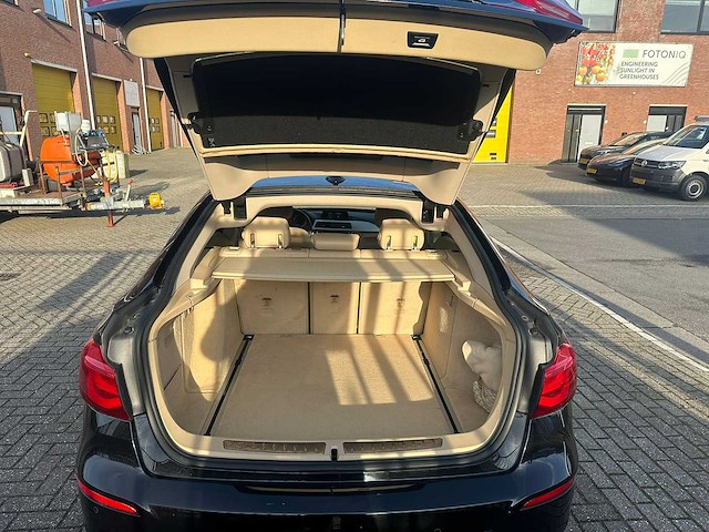 Bmw - 2019 - 3-serie gran turismo - 320d high exec. - automaat - personenauto - afbeelding 2 van  21