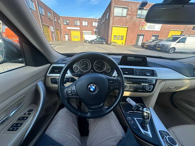 Bmw - 2019 - 3-serie gran turismo - 320d high exec. - automaat - personenauto - afbeelding 8 van  21