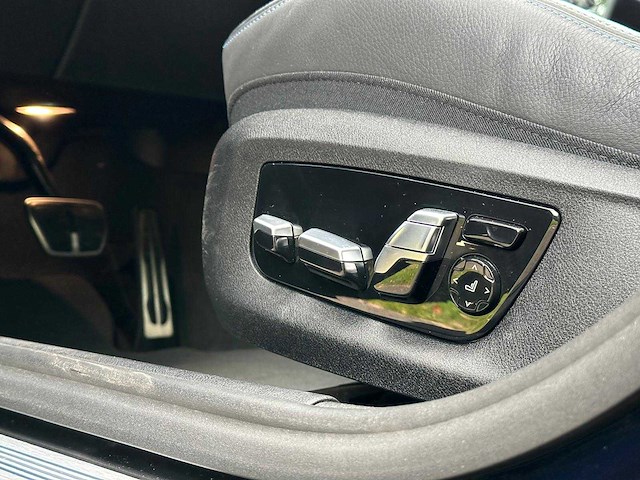 Bmw - 2022 - 5-serie - 545e xd bns edit.+ - s-813-kr - afbeelding 7 van  23