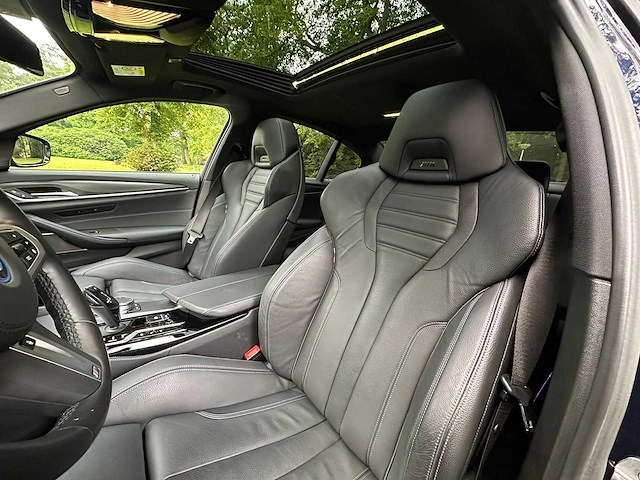 Bmw - 2022 - 5-serie - 545e xd bns edit.+ - s-813-kr - afbeelding 23 van  23