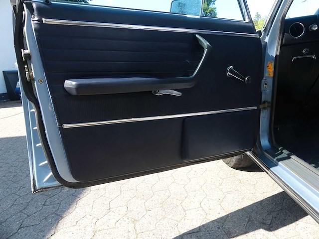 Bmw - 2800 - e3 - oldtimer - afbeelding 8 van  30