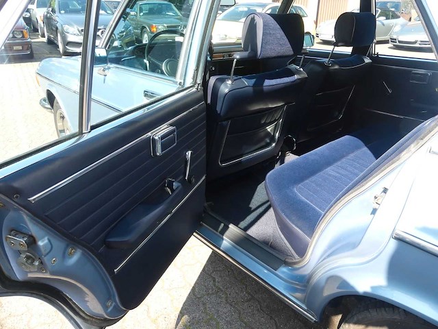 Bmw - 2800 - e3 - oldtimer - afbeelding 19 van  30