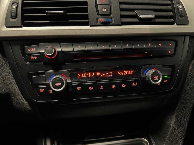 Bmw - 3-serie - 316i executive - 5-ttk-43 - 2014 iaw - afbeelding 21 van  22