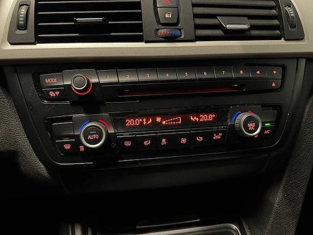 Bmw - 3-serie - 316i executive - 5-ttk-43 - 2014 iaw - afbeelding 24 van  25