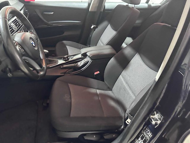 Bmw - 3-serie - 318i - 53-xv-hz- 2007 - afbeelding 4 van  12