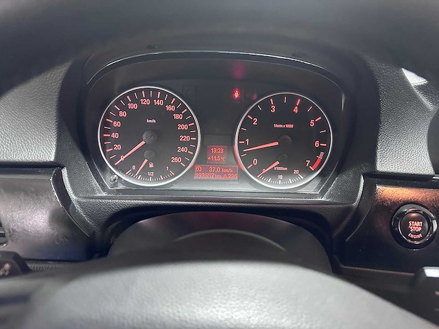 Bmw - 3-serie - 318i - 53-xv-hz- 2007 - afbeelding 12 van  12