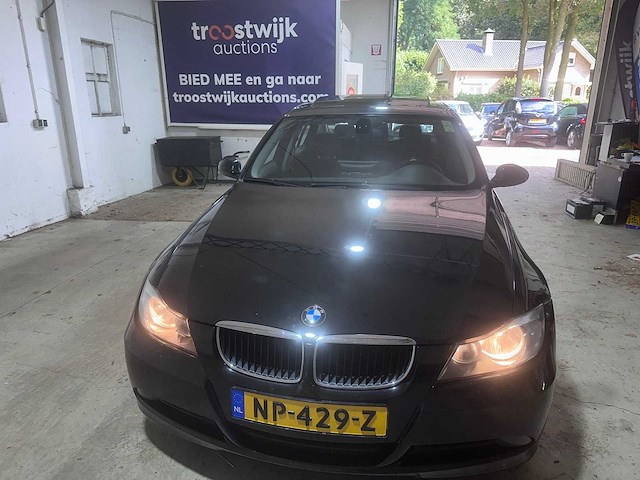 Bmw - 3-serie - 318i automaat- np-429-z- 2008 - afbeelding 18 van  21