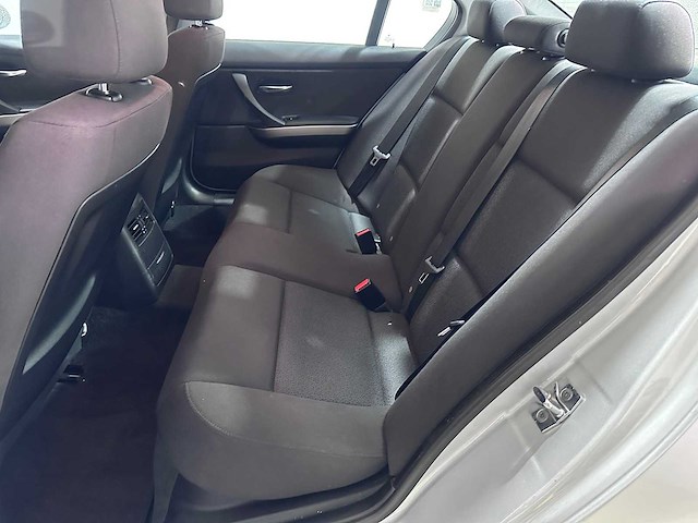 Bmw - 3-serie - 318i business line - 02-gjf-7 - afbeelding 7 van  19