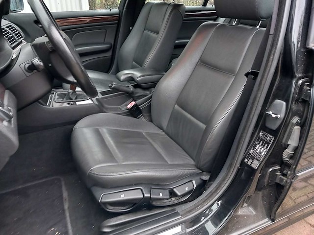 Bmw - 3-serie - 318i special exec. - personenauto - afbeelding 13 van  17