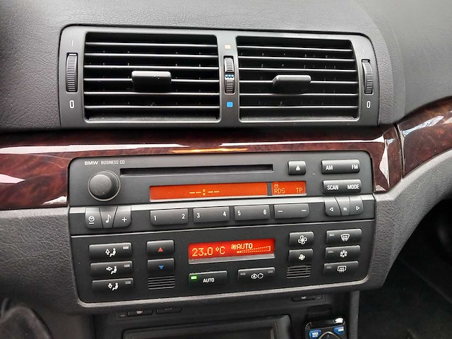 Bmw - 3-serie - 318i special exec. - personenauto - afbeelding 17 van  17