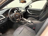 Bmw - 3-serie - 320 touring - personenauto - 2013 - afbeelding 3 van  25