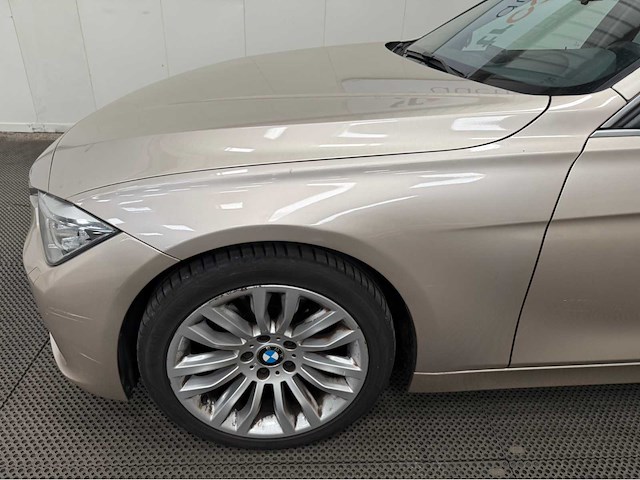 Bmw - 3-serie - 320 touring - personenauto - 2013 - afbeelding 6 van  25