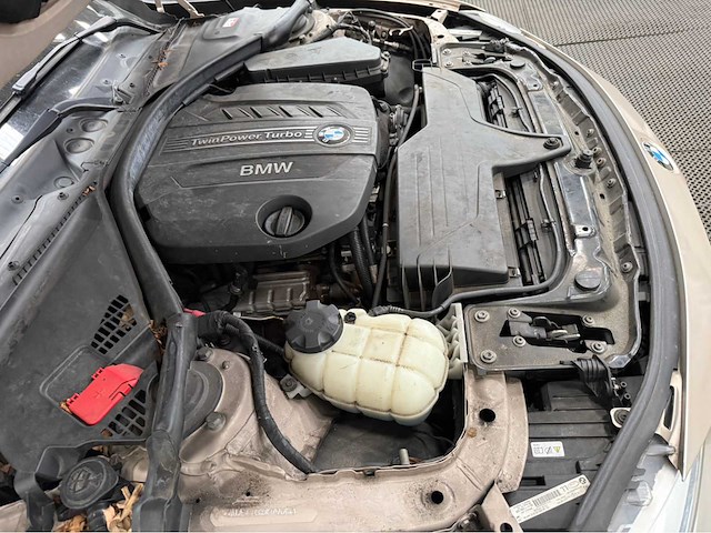 Bmw - 3-serie - 320 touring - personenauto - 2013 - afbeelding 16 van  25