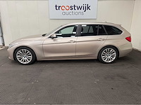 Bmw - 3-serie - 320 touring - personenauto - 2013 - afbeelding 12 van  25