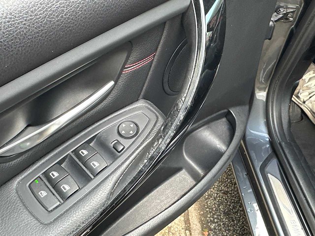 Bmw - 3-serie - 320i ede high exec - car - 2013 - afbeelding 17 van  35