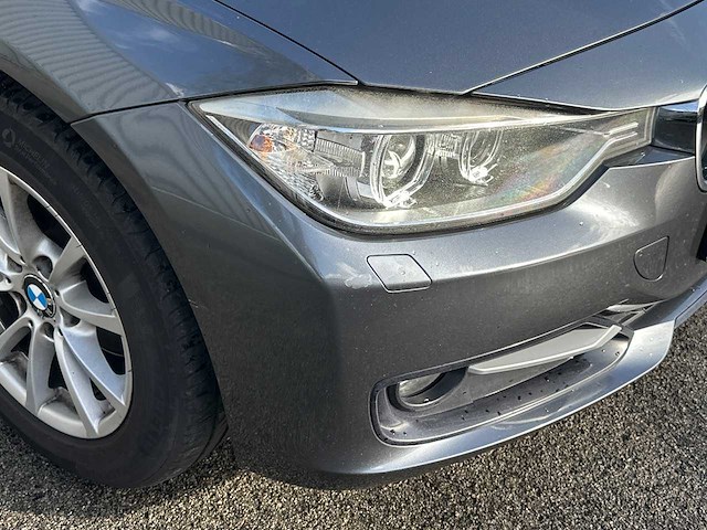 Bmw - 3-serie - 320i ede high exec - car - 2013 - afbeelding 21 van  35