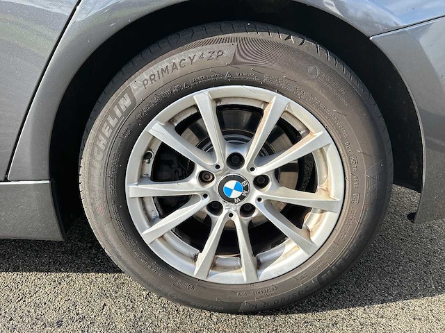 Bmw - 3-serie - 320i ede high exec - car - 2013 - afbeelding 28 van  35