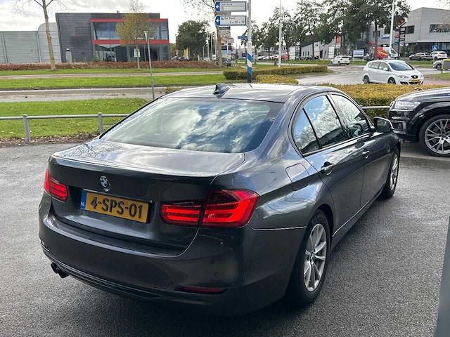 Bmw - 3-serie - 320i ede high exec - car - 2013 - afbeelding 30 van  35