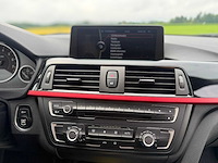 Bmw - 3-serie - 320i executive - 2012 - personenauto - 30-tzt-5 - afbeelding 3 van  13