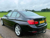 Bmw - 3-serie - 320i executive - 2012 - personenauto - 30-tzt-5 - afbeelding 8 van  13