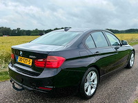 Bmw - 3-serie - 320i executive - 2012 - personenauto - 30-tzt-5 - afbeelding 10 van  13