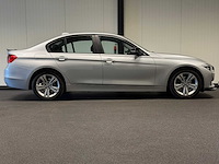 Bmw - 3-serie - 320i high executive - 29-txv-6 - 2012 iaw - afbeelding 16 van  27