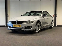 Bmw - 3-serie - 320i high executive - 29-txv-6 - 2012 iaw