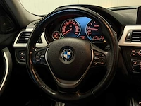 Bmw - 3-serie - 320i high executive - 29-txv-6 - 2012 iaw - afbeelding 25 van  27